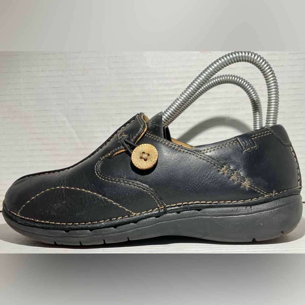 Clarks Unstructured Un Loop Slip On Loafers Black… - image 4